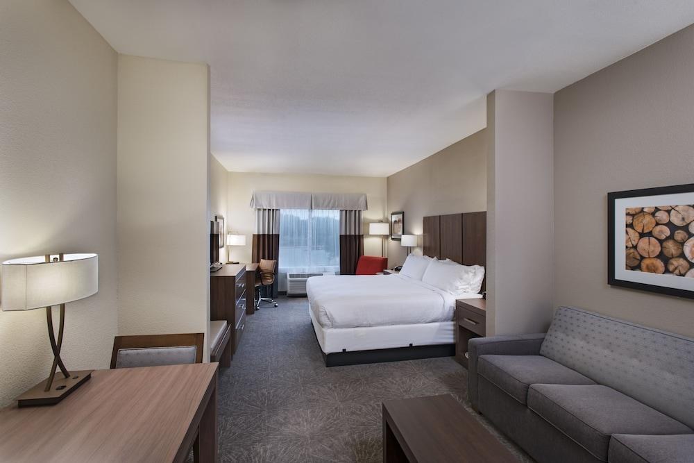 Holiday Inn Express & Suites AUSTIN NW - FOUR POINTS photo 2