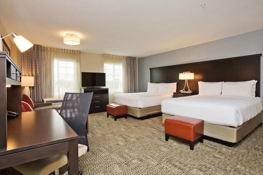 Staybridge Suites Austin South Interstate Hwy 35 photo 2