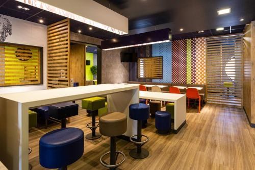 ibis budget Bordeaux Centre Gare Saint-Jea photo 3