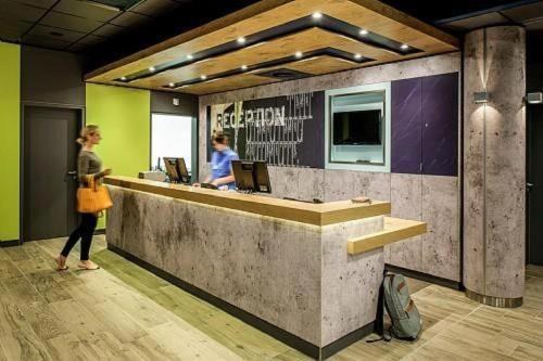 IBIS BUDGET BORDEAUX CENTRE BASTIDE photo 2