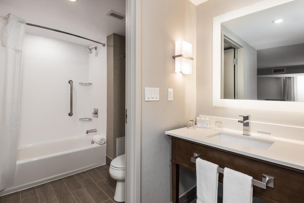 Homewood Suites Ottawa Downtown photo 4