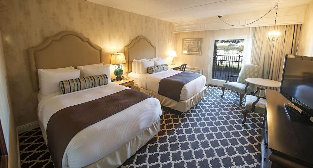 Molly Pitcher Inn photo 1