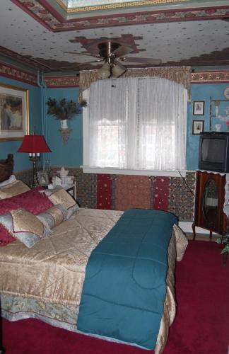 Schuster Mansion Bed & Breakfast photo 2
