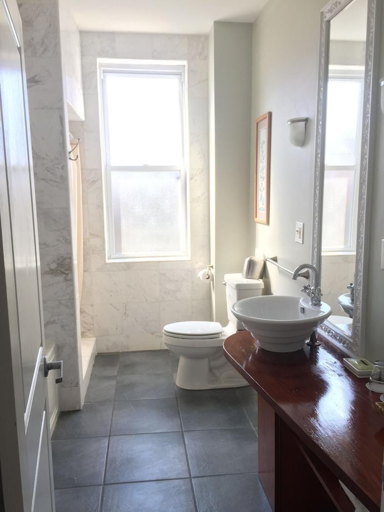 Morris House Hotel photo 3
