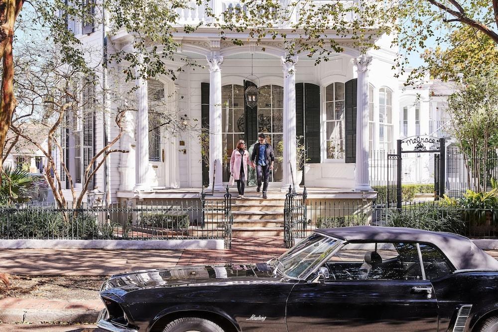 Roomza New Orleans at Melrose Mansion