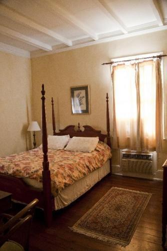 Fairchild House photo 1