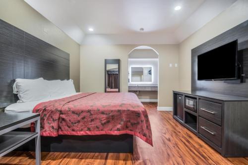 Scottish Inns & Suites IAH Airport-Beltway 8 photo 2