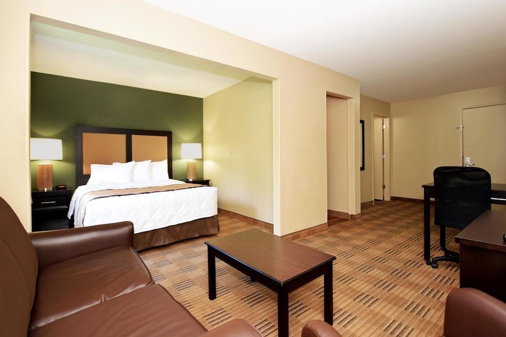 Extended Stay America Suites - Philadelphia - Airport - Bartram Ave. photo 2