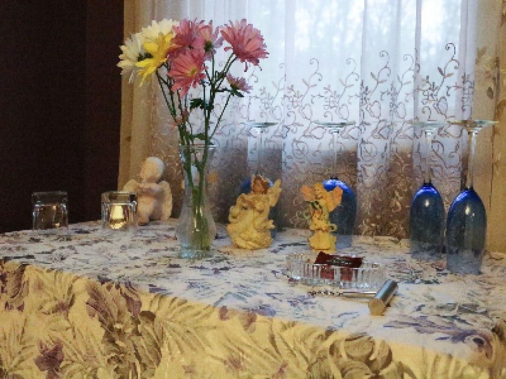 Lil Black Bear Inn photo 1
