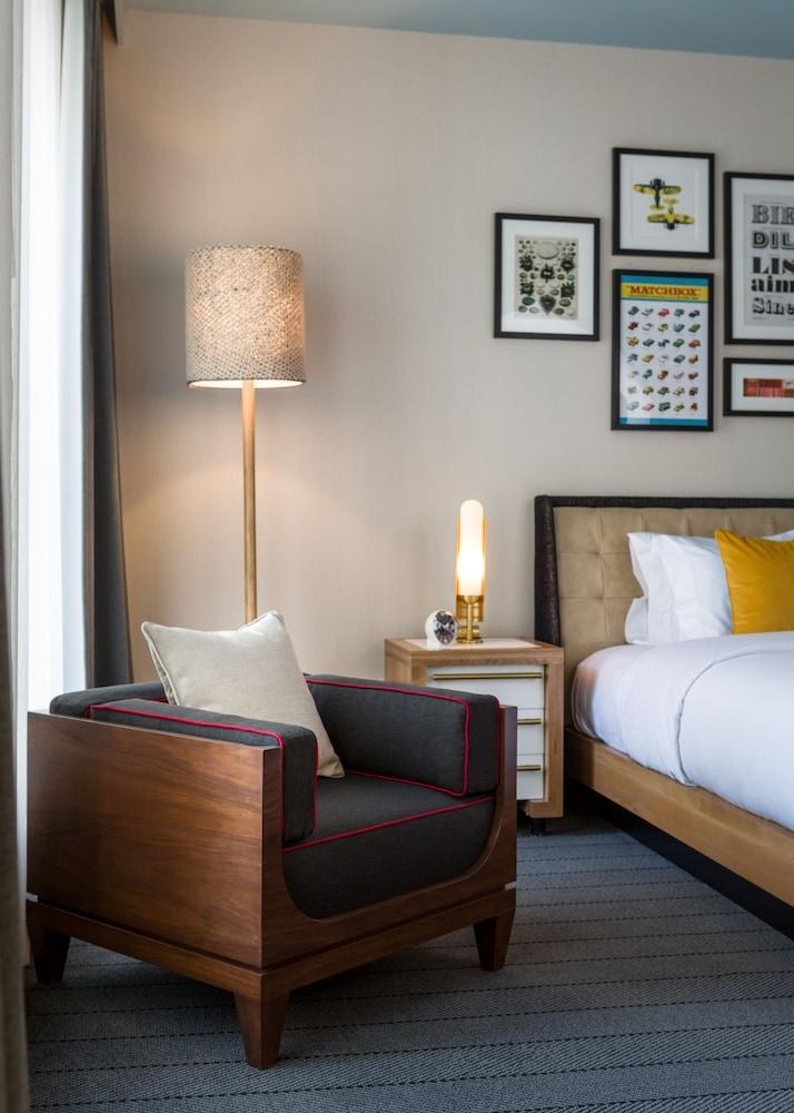 Kimpton Schofield Hotel by IHG photo 2