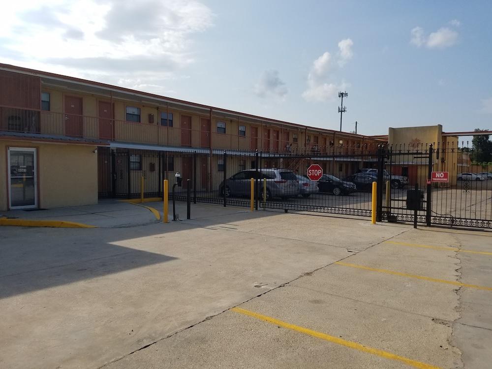 Monte Carlo Motel