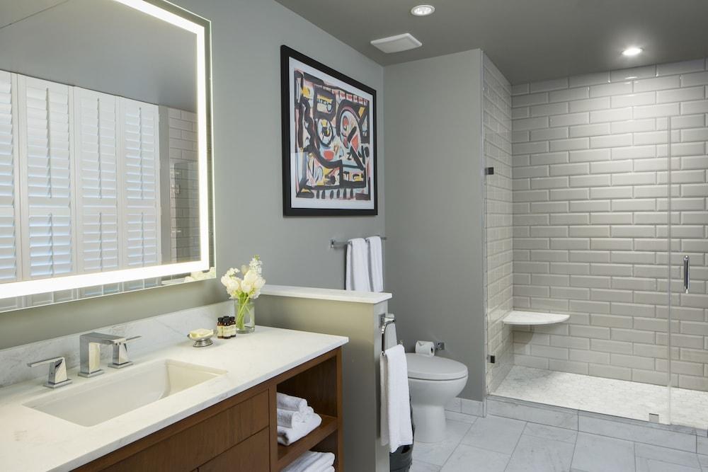 Hotel ZaZa Houston Memorial City photo 3