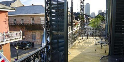 Lafitte Guest House & Gallery