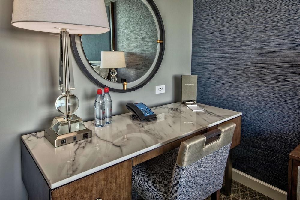 Hilton Nashville Green Hills photo 1
