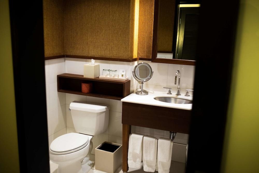 Hotel Valencia Santana Row photo 3