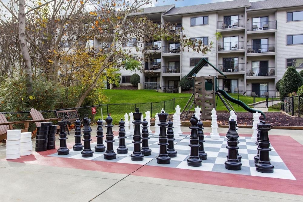 BLUEGREEN VACATIONS LAUREL CREST, AN ASCEND RESORT