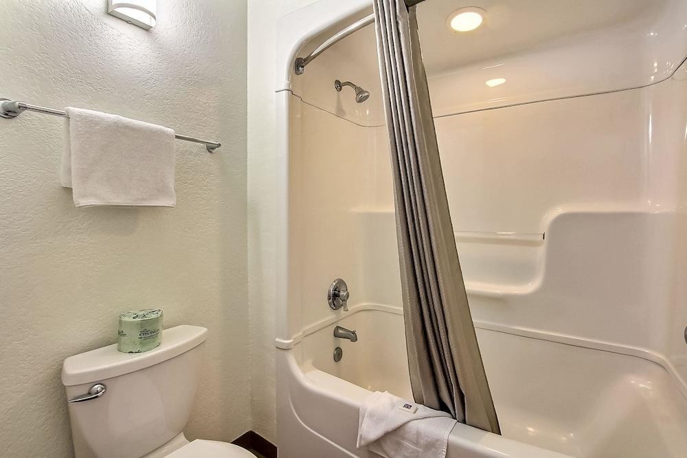 Motel 6-San Jose, CA - Airport photo 3