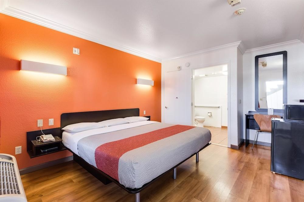 Motel 6-San Jose, CA - Convention Center photo 2