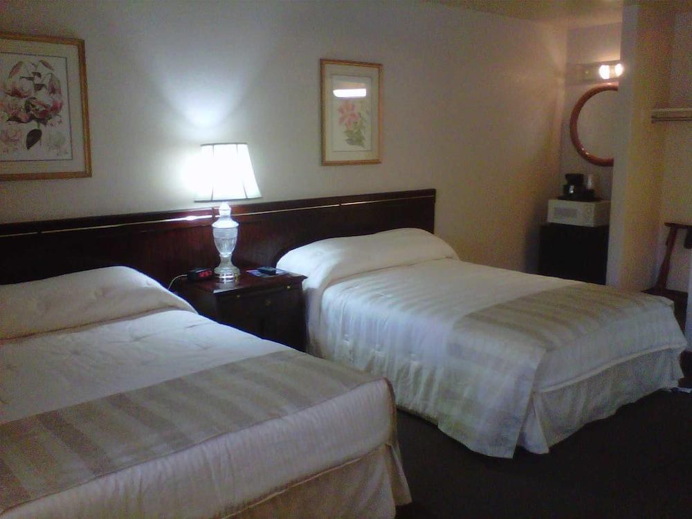 Caravelle Inn Extended Stay photo 2