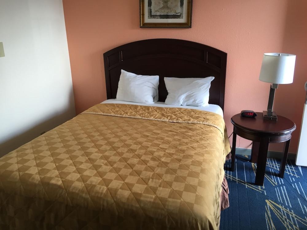 La Hacienda Motel photo 2