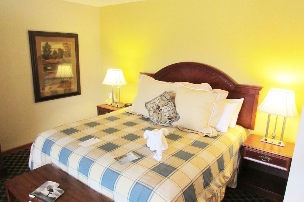 Arbors at Island Landing Hotel & Suites photo 1