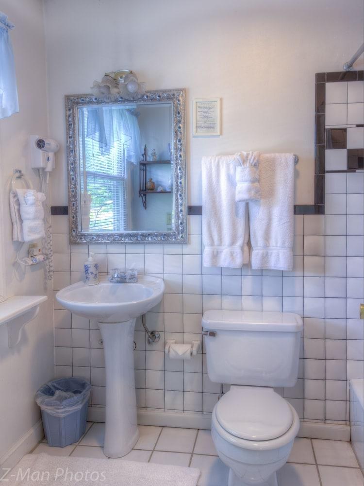 Blue Mountain Mist Country Inn photo 3