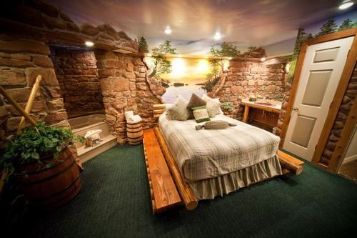 The Anniversary Inn - South Temple photo 1