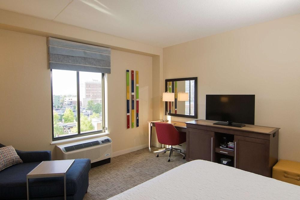 Hampton Inn & Suites Tulsa Downtown, Ok photo 2