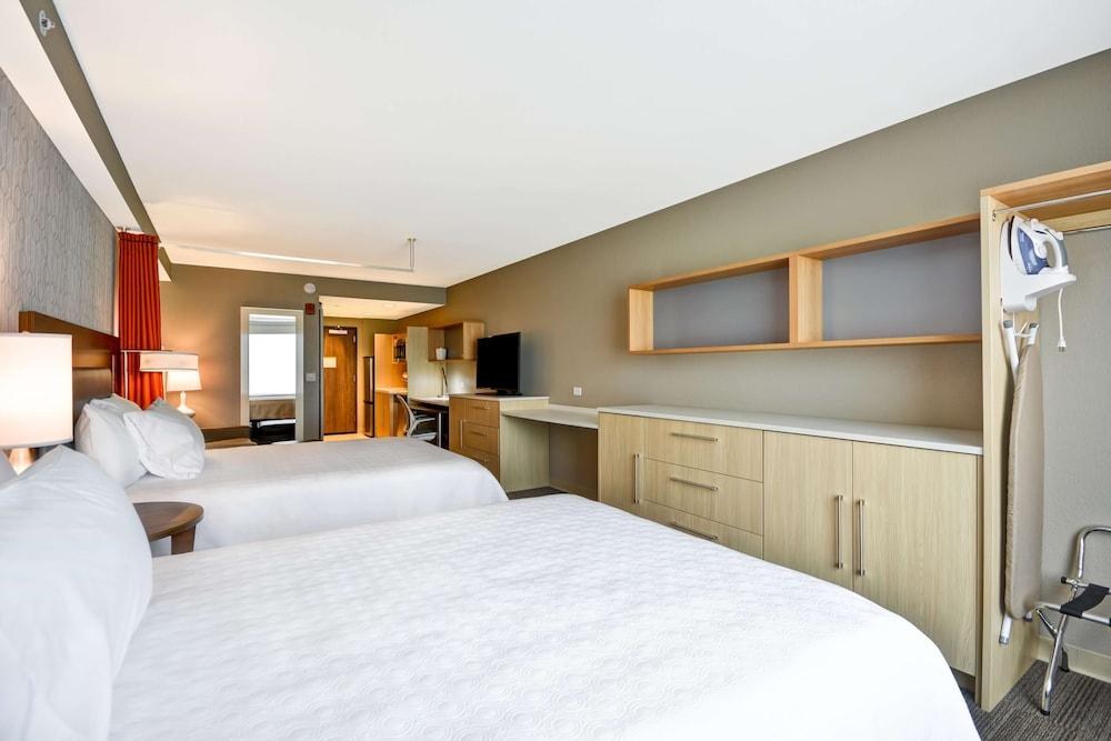 Home2 Suites By Hilton Pigeon Forge photo 2