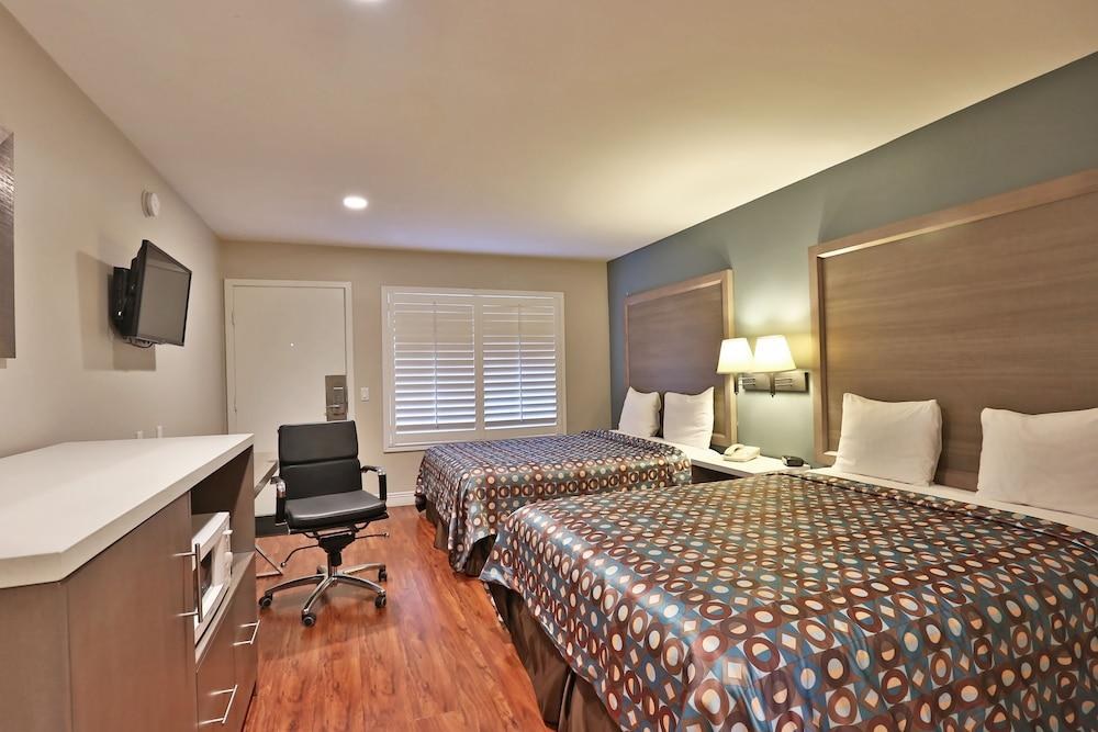 Hotel 414 Anaheim photo 1