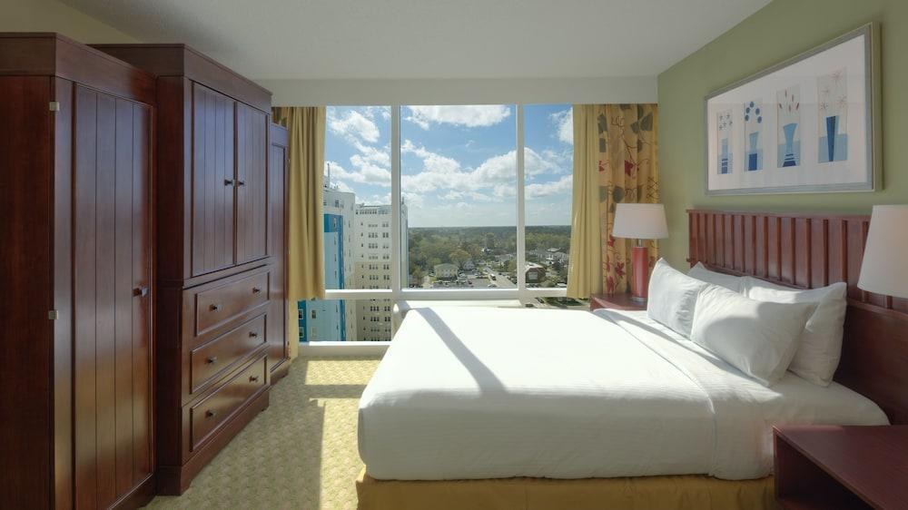 Hilton Vacation Club Ocean Beach Club Virginia Beach photo 1