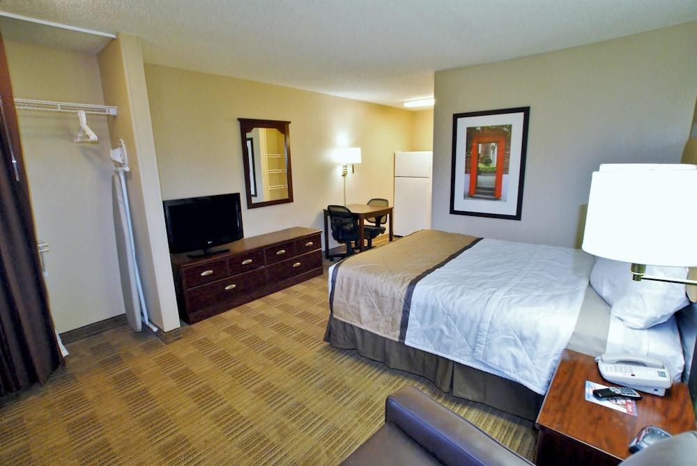 EXTENDED STAY AMERICA SUITES - VIRGINIA BEACH - INDEPENDENCE BLVD photo 2