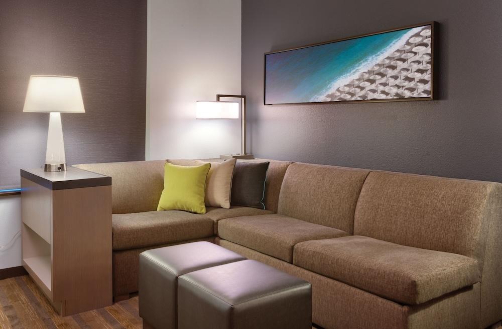 Hyatt House at Anaheim Resort/Convention Center photo 1