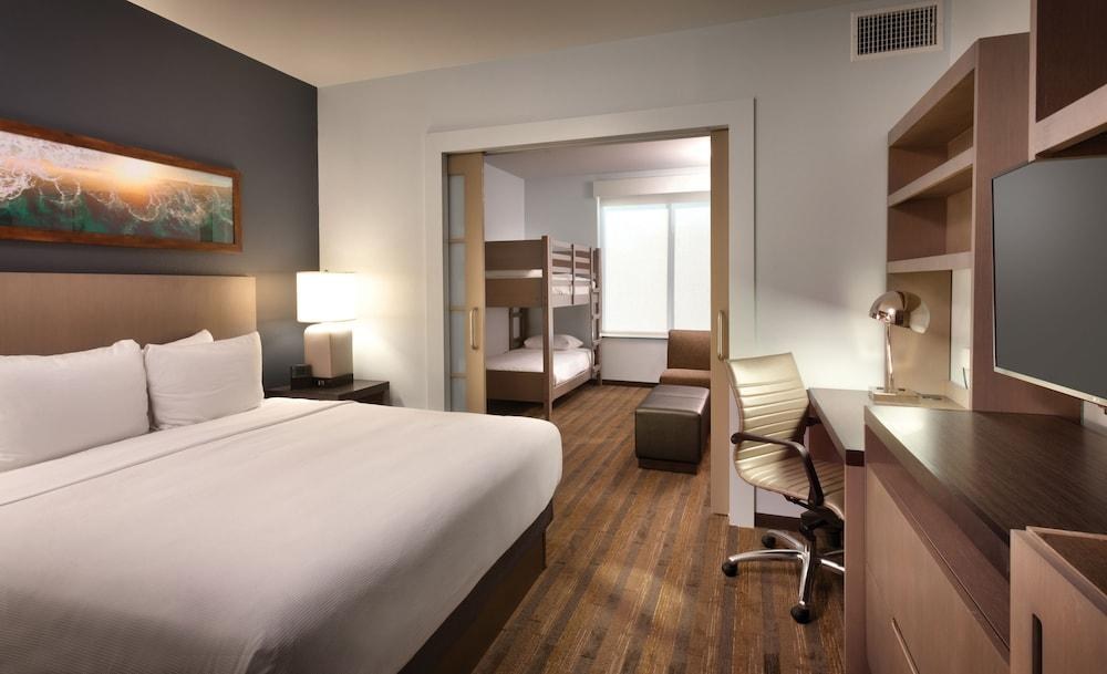 Hyatt House at Anaheim Resort/Convention Center photo 2