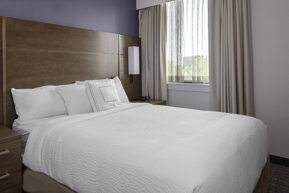 Residence Inn by Marriott Virginia Beach Town Center photo 2