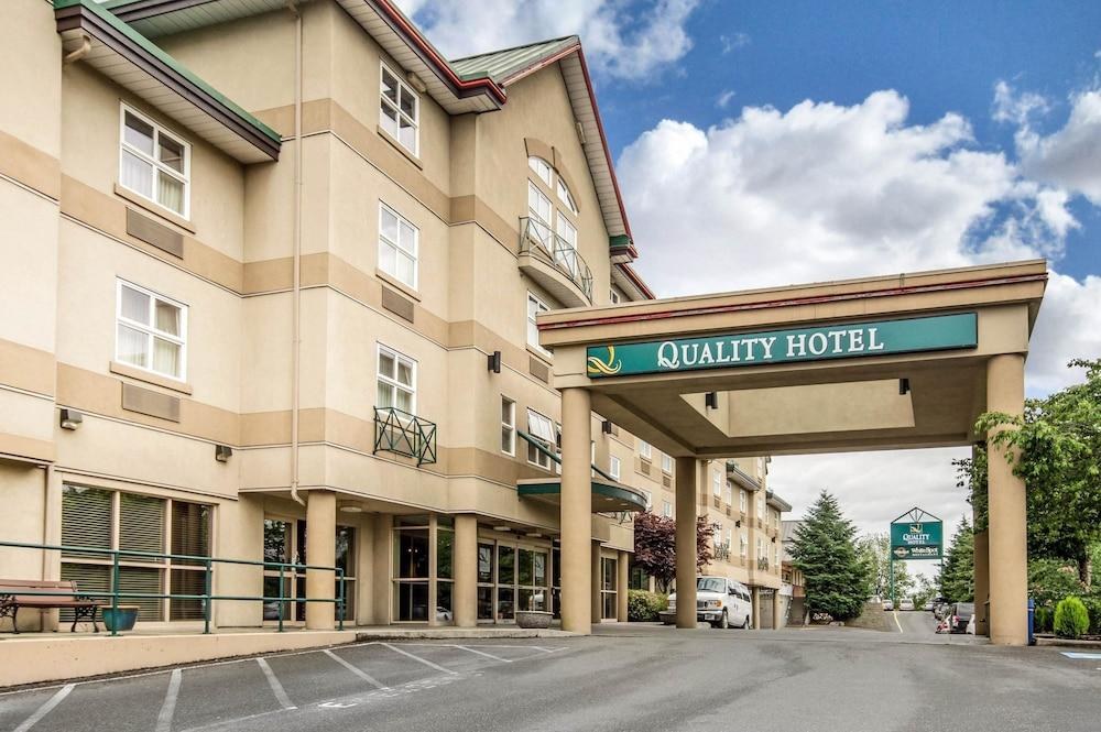Clarion Hotel & Conference Centre