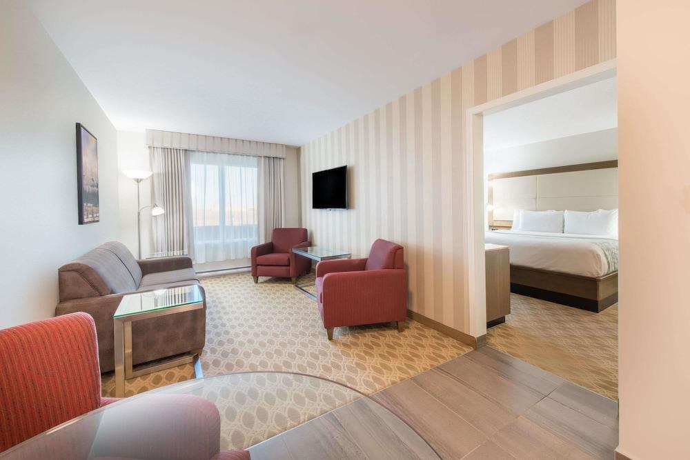 Hotel 11, MOD A Sonesta Collection photo 1