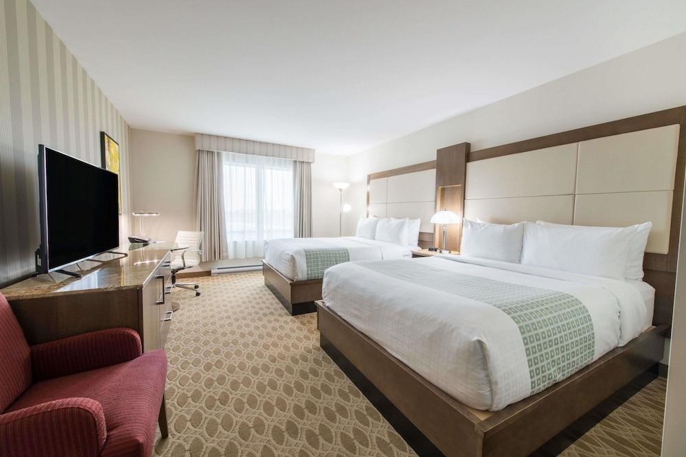 Hotel 11, MOD A Sonesta Collection photo 2