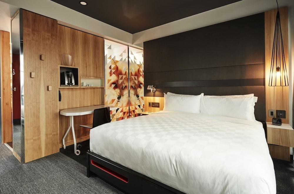 ALT HOTEL CALGARY EAST VILLAGE photo 1