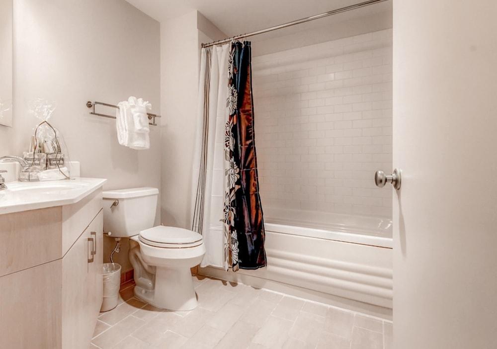 GLOBAL LUXURY SUITES AT LONGWOOD MEDICAL AREA photo 3