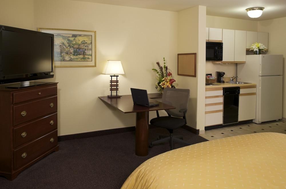 Larkspur Landing Bellevue photo 2