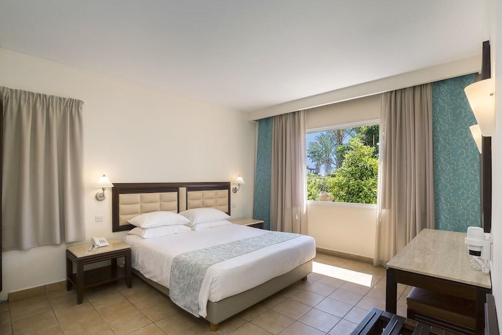 AVANTI HOLIDAY VILLAGE photo 2