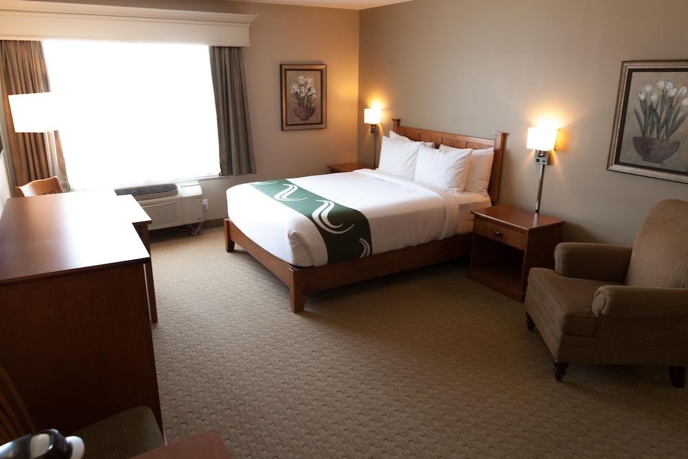 Quality Inn & Suites Amsterdam photo 1