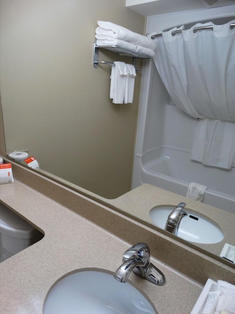 Quality Inn & Suites Amsterdam photo 3