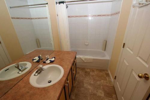 Borgata Lodge photo 2