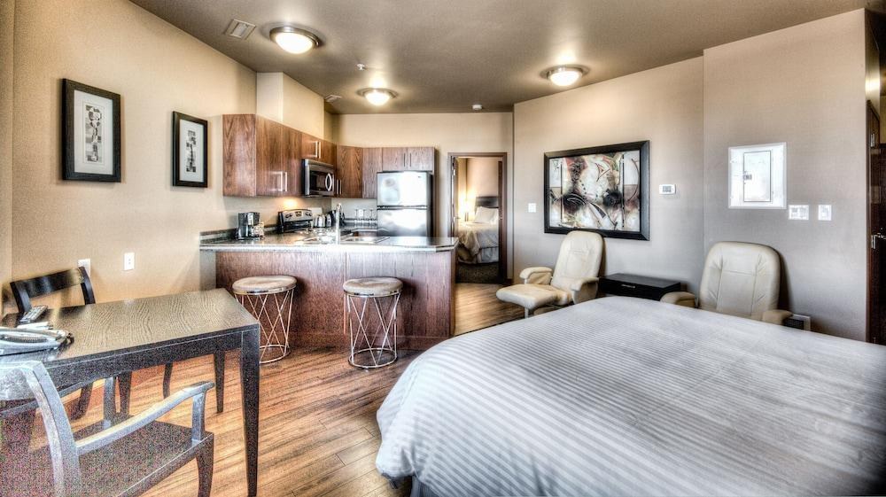 Grand Inn & Residence