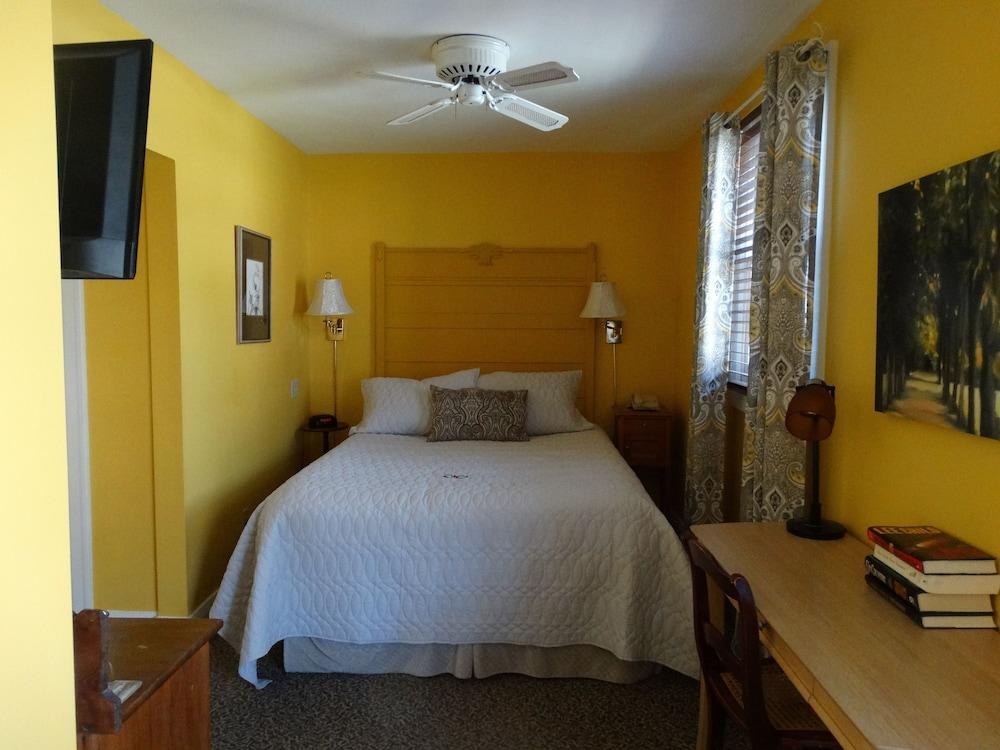 Hochelaga Inn photo 1