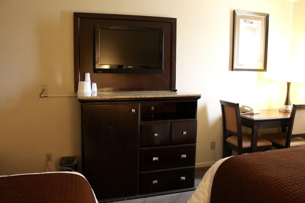 Longhorn Casino Hotel photo 2
