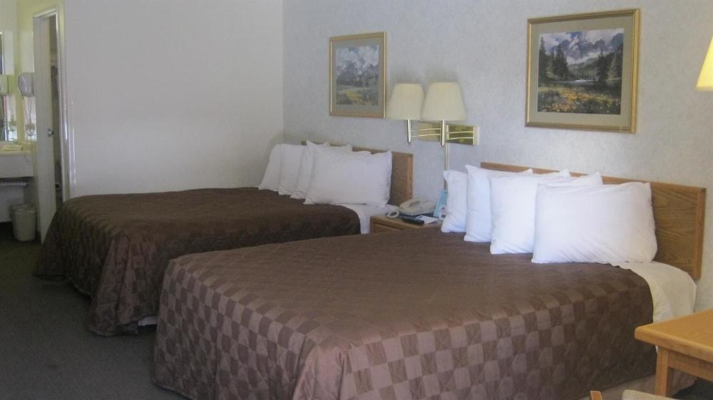 Americas Best Value Sundowner Motel photo 2