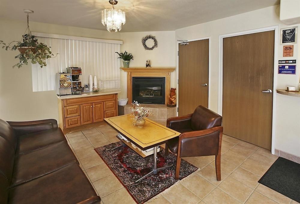 Americas Best Value Sundowner Motel photo 3